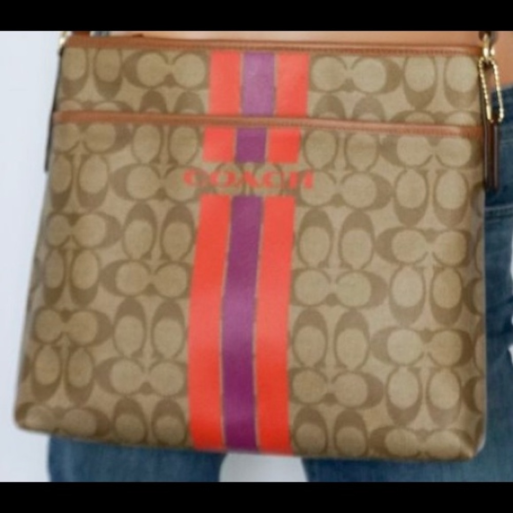 Coach LG Messenger File Bag